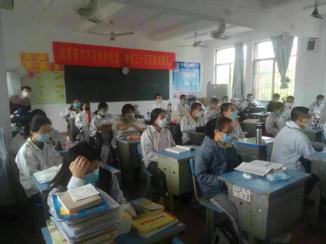 钟南山专访探寻内心平和宁静与自然美景之旅
