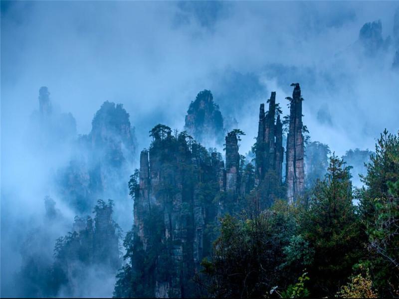 科技之旅，探索自然美景，寻找内心平和的境地