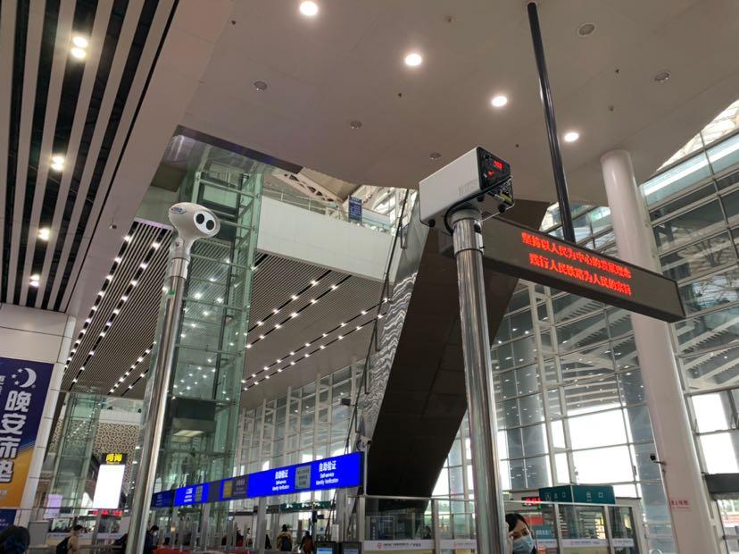 广州南站出站口最新图片，透视旅客体验与交通布局变迁分析