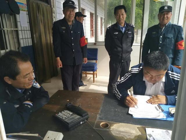 深圳法律法规最新更新，小巷法律之光与特色小店探秘