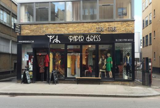 最新服装店门头颜色的流行趋势及观点论述