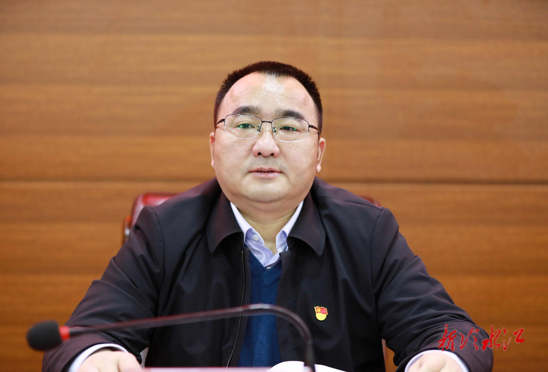 都市保安罗军最新章,都市保安罗军最新章，英雄的影子