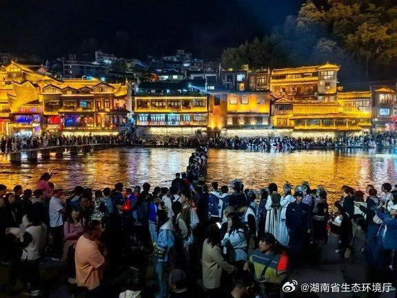 湖南国庆旅游收入大增，科技重塑旅游体验新篇章