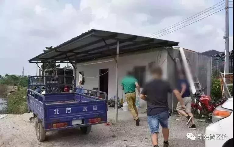 探索自然美景之旅，远离尘嚣，发现内心的平静，希望符合您的要求。
