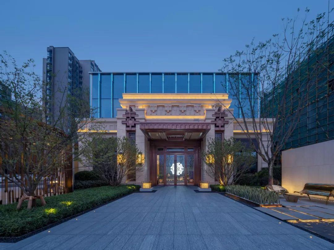 金地物业最新动态，与自然美景对话，寻求内心平和宁静的旅程